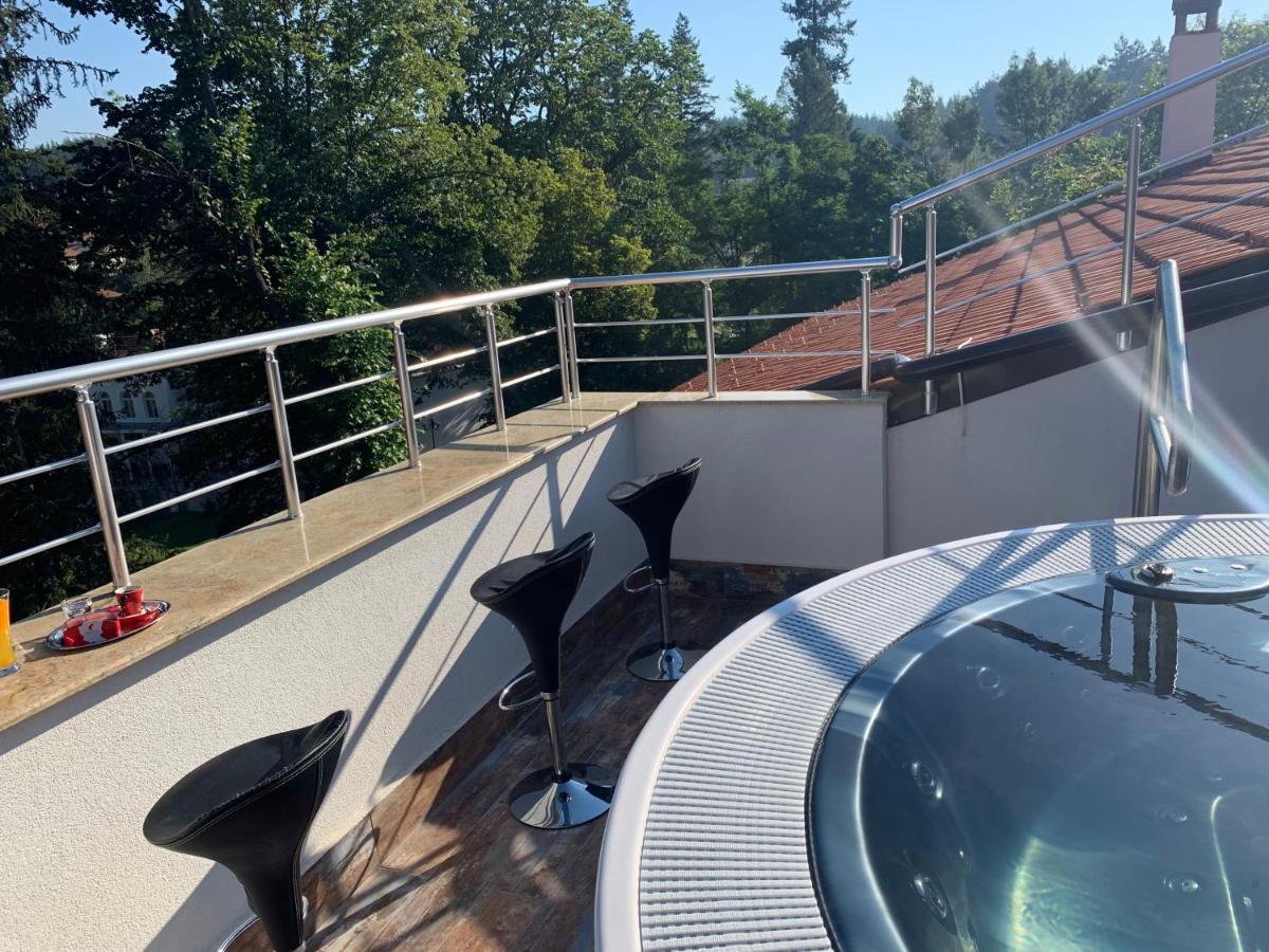 דוברינישטה Family Hotel Makedonska Kruchma מראה חיצוני תמונה