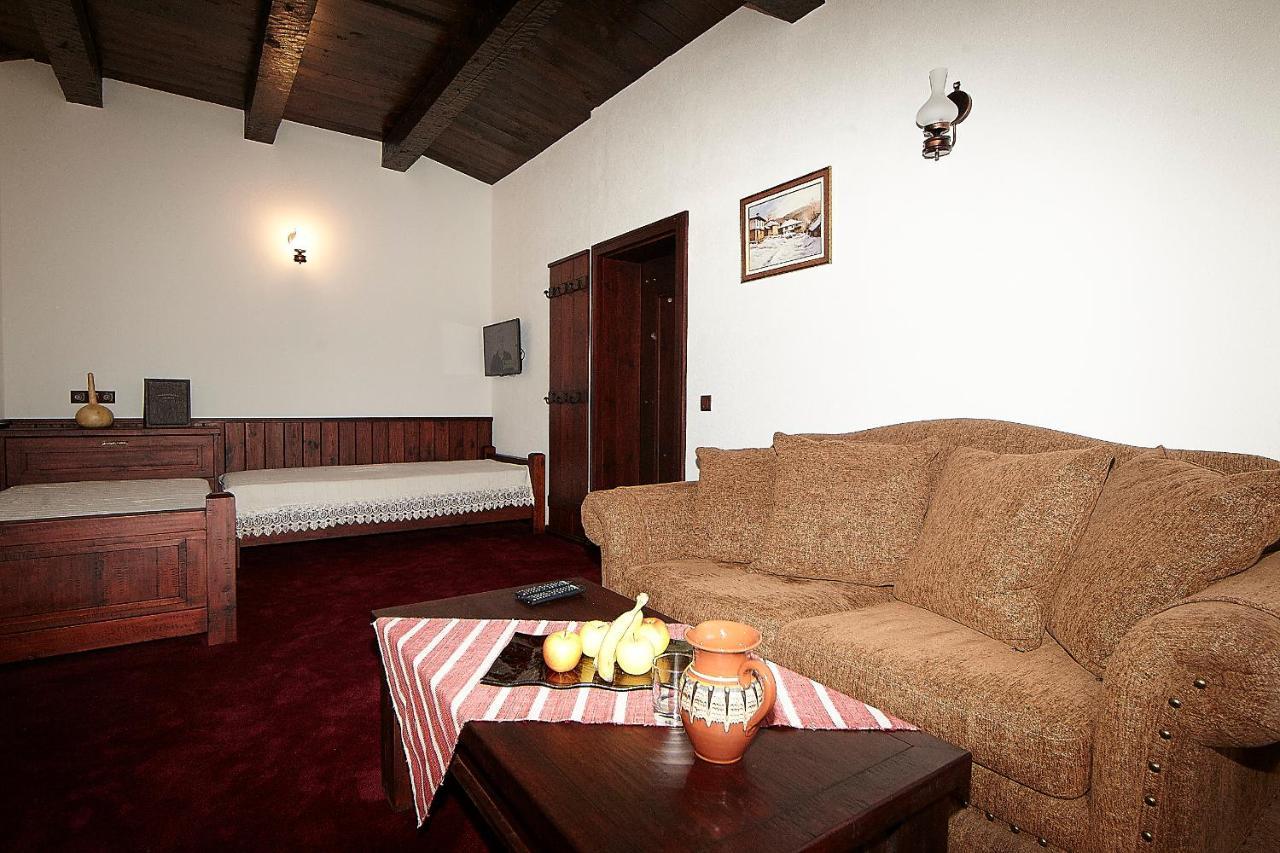 דוברינישטה Family Hotel Makedonska Kruchma מראה חיצוני תמונה