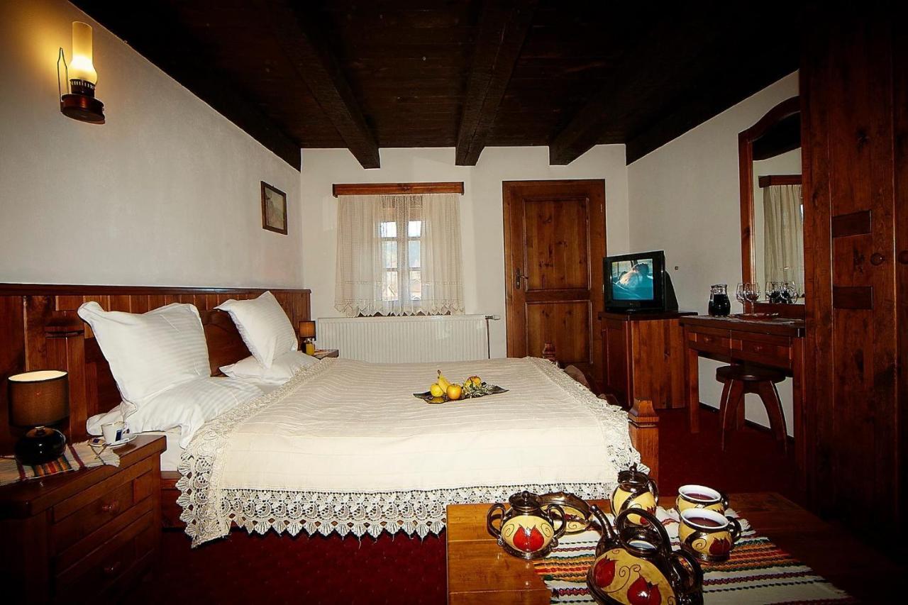 דוברינישטה Family Hotel Makedonska Kruchma מראה חיצוני תמונה