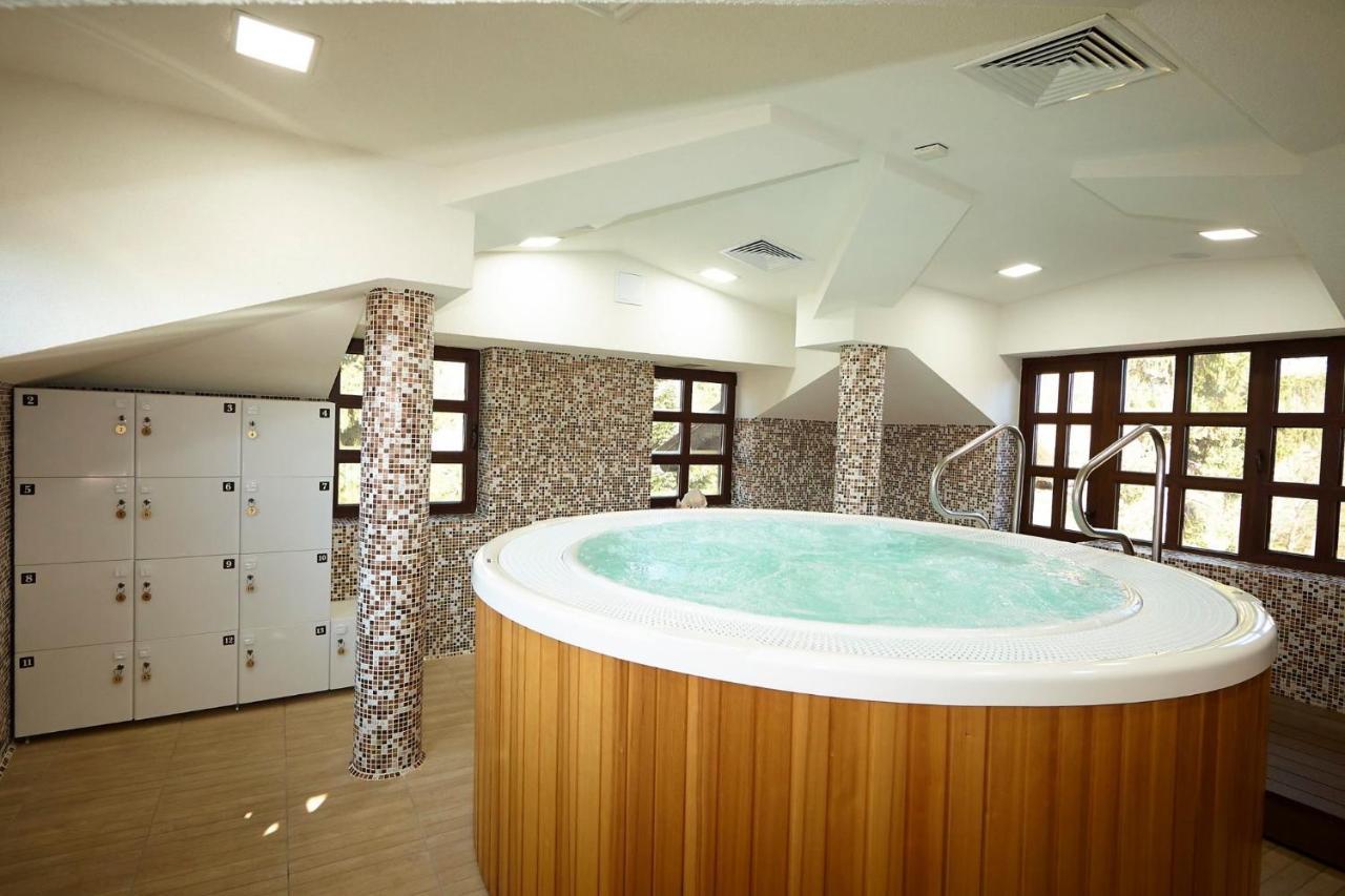 דוברינישטה Family Hotel Makedonska Kruchma מראה חיצוני תמונה