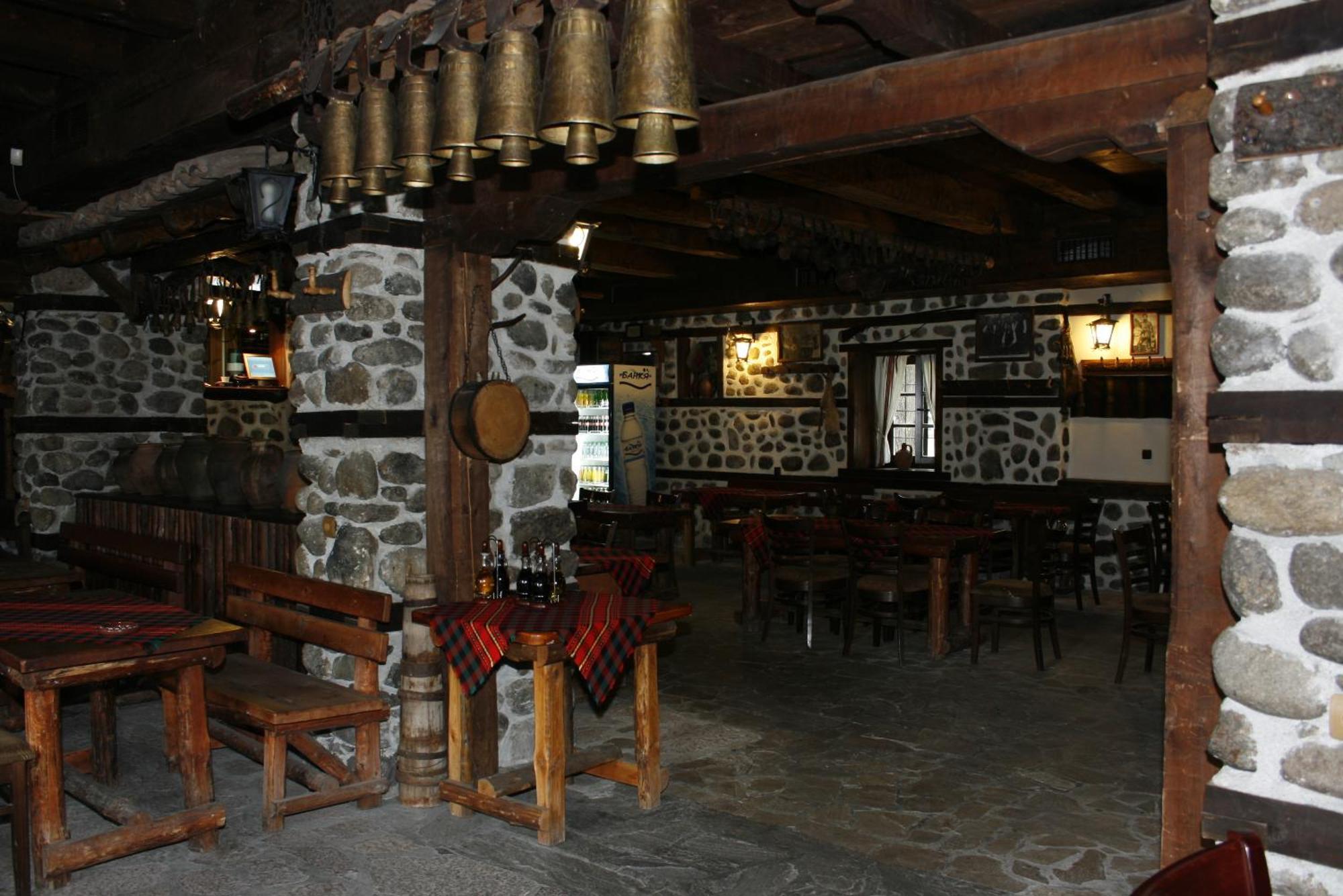 דוברינישטה Family Hotel Makedonska Kruchma מראה חיצוני תמונה